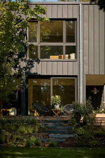 Architekt mit dem Auge für die Details einer Villa mit Naturblick und Fassadenverkleidung aus Stahl und Stein, Konsul Lorenzen Straße 5, 24376 Kappeln